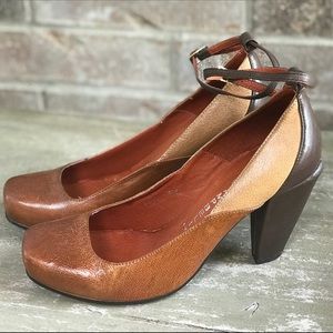 Jeffrey Campbell shoe size 8.5